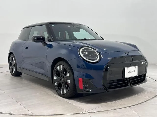 MINI MINI JOHN COOPER WORKS E JOHN COOPER WORKS TRIM 2025 — миниатюра 3