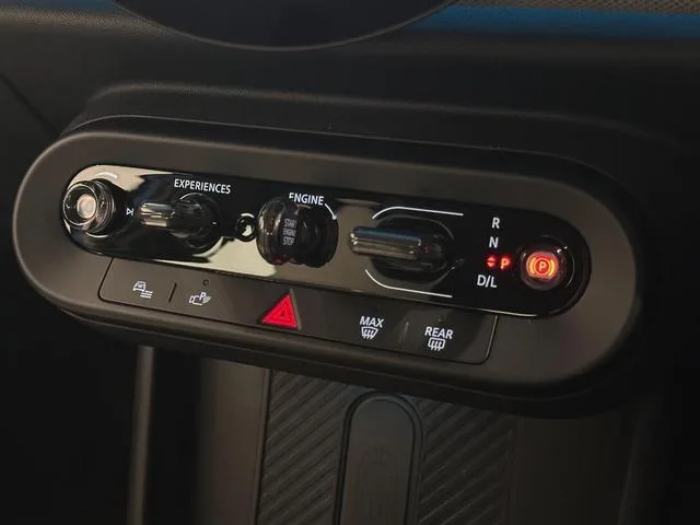 MINI MINI COOPER C CLASSIC TRIM 2025 — миниатюра 2