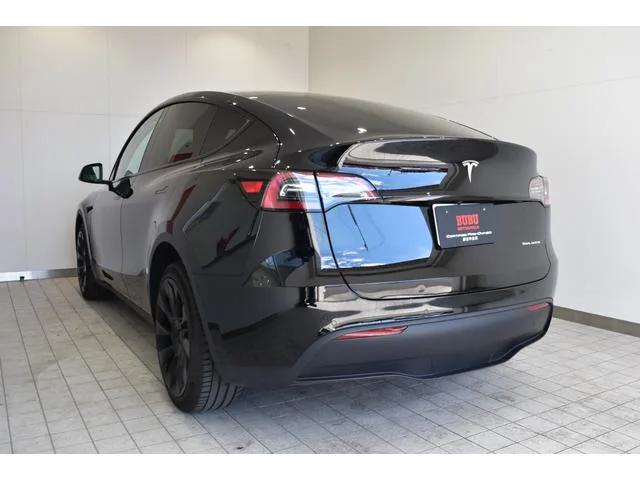 Tesla Model Y DUAL MOTOR AWD LONG RANGE 2023 — миниатюра 2