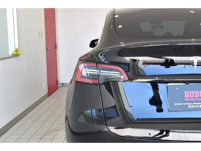 Tesla Model Y DUAL MOTOR AWD LONG RANGE 2023 — миниатюра 5
