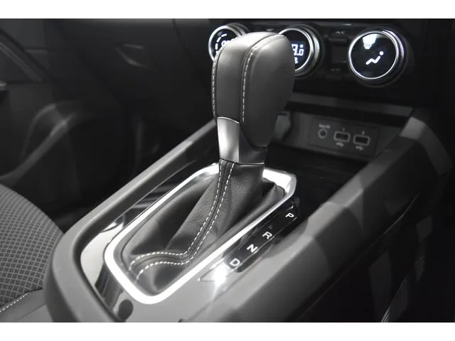 Renault Arkana ENTRACTE E-TECH FULL HYBRID 2024 — миниатюра 4