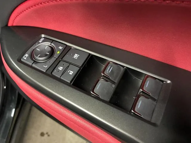 Lexus NX NX350H F SPORT 2023 — миниатюра 3