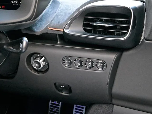 McLaren Artura BASE GRADE 2023 — миниатюра 5