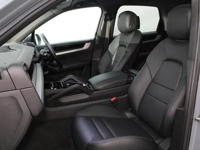 Porsche Cayenne BASEGRADE 2024 — миниатюра 4