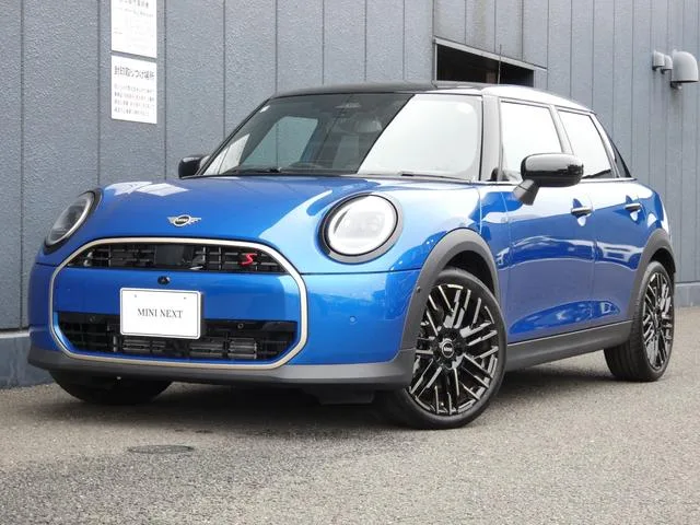 MINI MINI COOPER S FAVOURED TRIM 2025 — фото 1, купить с доставкой в Москву