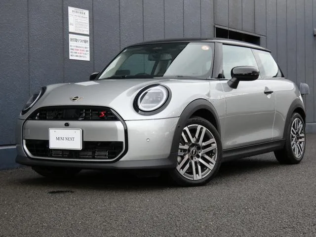 MINI MINI COOPER S CLASSIC TRIM 2025 — фото 1, купить с доставкой в Москву