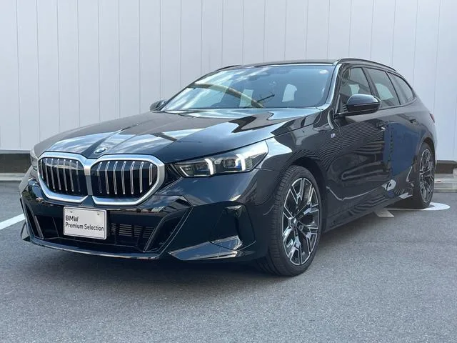 BMW 5 Series 523D X DRIVE TOURING M-SPORT 2025 — фото 1, купить с доставкой в Москву