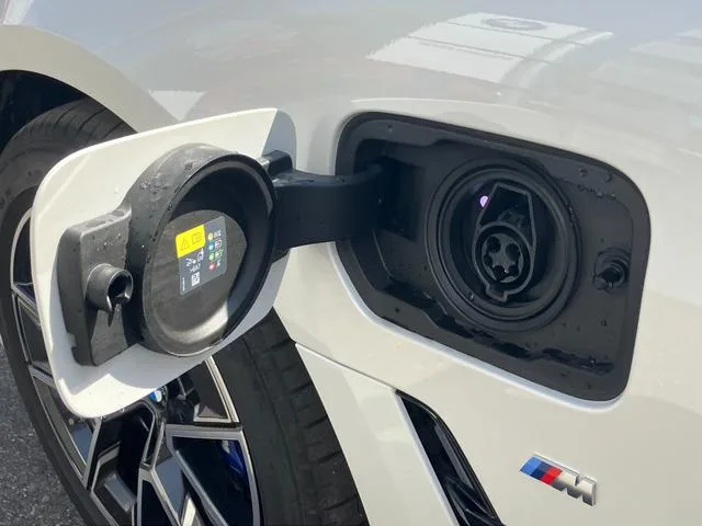 BMW i4 E DRIVE 40 M SPORT HI-LINE PACKAGE 2025 — миниатюра 5