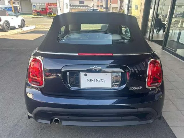 MINI MINI COOPER CONVERTIBLE CLASSIC TRIM 2023 — миниатюра 2