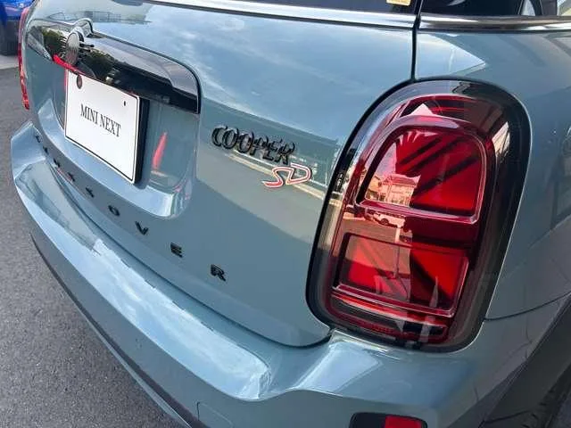 MINI MINI COOPER SD CROSSOVER ALL4 PREMIUM PLUS PACKAGE ALL4 TRIM 2024 — миниатюра 3