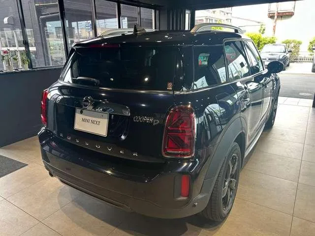 MINI MINI COOPER D CROSSOVER CLASSIC TRIM 2022 — миниатюра 2