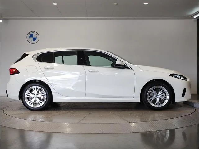 BMW 1 Series 120 2025 — миниатюра 3