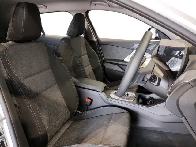 BMW 1 Series 120 2025 — миниатюра 4