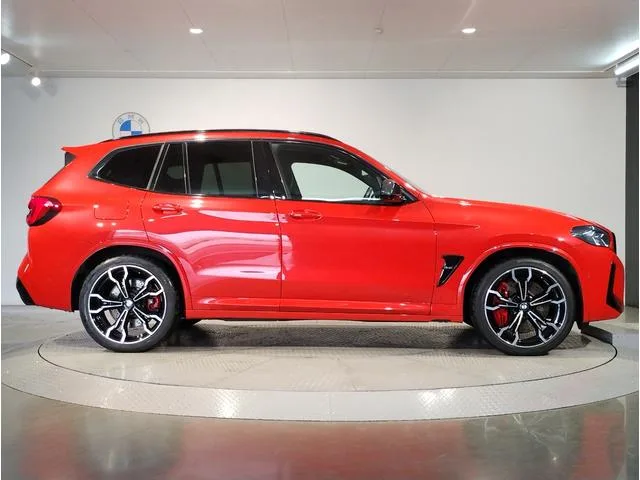 BMW X3M COMPETITION 2025 — миниатюра 3