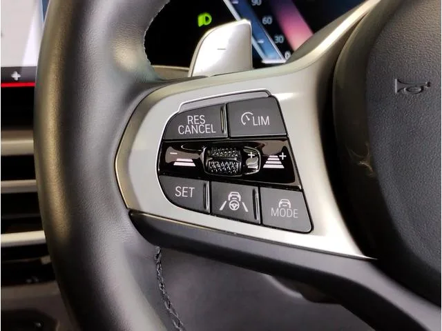 BMW 3 Series 320i TOURING M SPORT 2023 — миниатюра 5