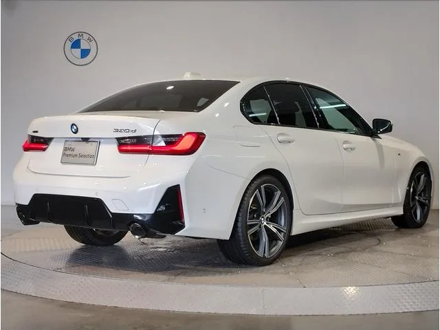 BMW 3 Series 320D X DRIVE M-SPORT EDITION SHADOW 2024 — миниатюра 3
