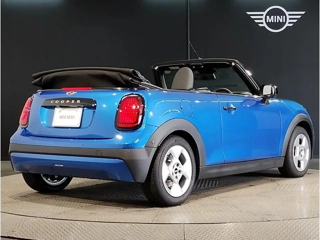 MINI MINI COOPER C CONVERTIBLE CLASSIC TRIM 2025 — миниатюра 3