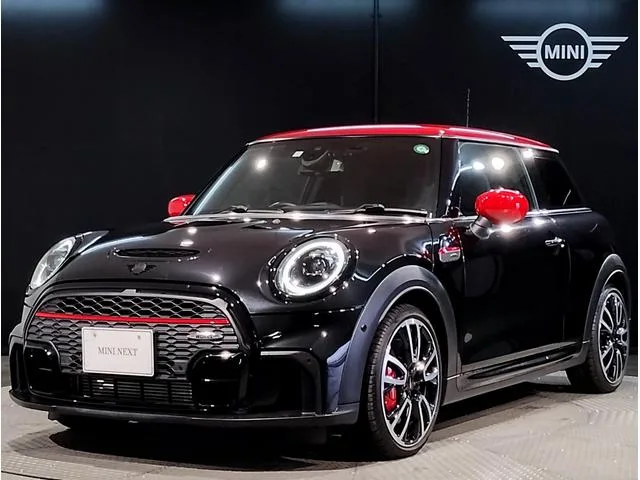 MINI MINI JOHN COOPER WORKS PREMIUM PLUS PACKAGE JOHN COOPER WORKS TRIM 2023 — фото 1, купить с доставкой в Москву