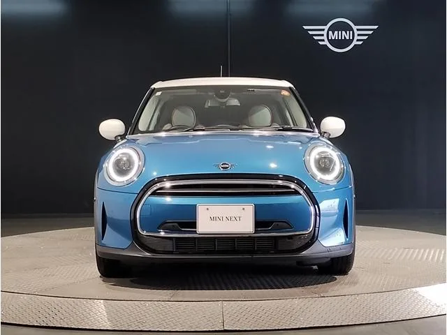 MINI MINI COOPER D PREMIUM PLUS PACKAGE CLASSIC TRIM 2023 — миниатюра 4