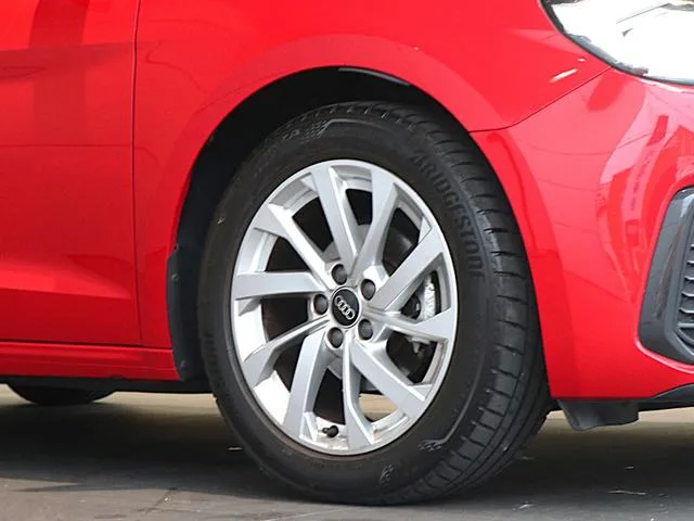 Audi A1 SPORTBACK 25 TFSI ADVANCED 2025 — миниатюра 4