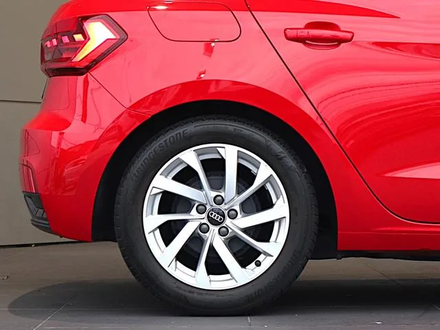 Audi A1 SPORTBACK 25 TFSI ADVANCED 2025 — миниатюра 5