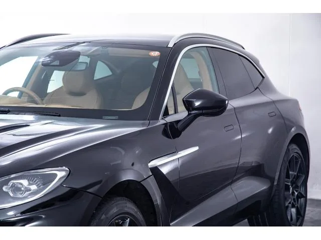 Aston Martin DBX BASE GRADE 2022 — миниатюра 5