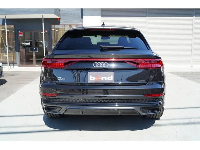 Audi Q8 55TFSI QUATTRO S LINE 2022 — миниатюра 2