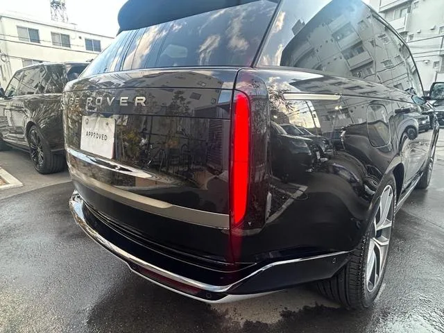 Land Rover Range Rover SE P550E STANDARD WHEELBASE 2025 — миниатюра 4