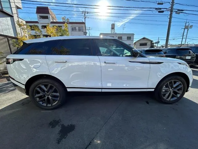 Land Rover Range Rover Velar DYNAMIC SE D200 2025 — миниатюра 3