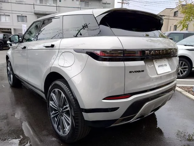 Land Rover Range Rover Evoque AUTOBIOGRAPHY P300E 2024 — миниатюра 3
