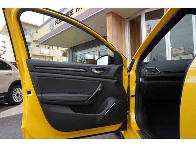 Renault Megane RENAULT SPORT TROPHY 2023 — миниатюра 3