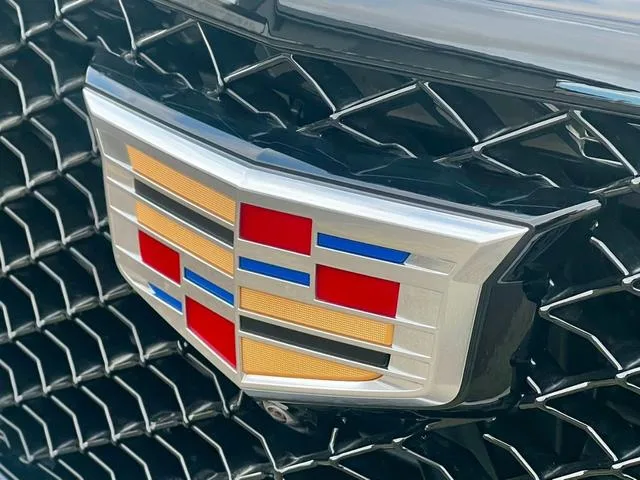 Cadillac CADILLAC XT4 SPORT 2025 — миниатюра 5