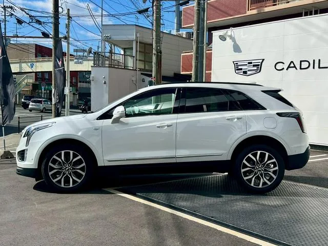 Cadillac CADILLAC XT5 PLATINUM SPORT 2025 — миниатюра 3
