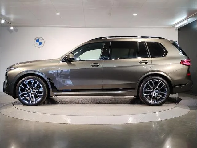 BMW X7 X DRIVE 40D M SPORT 2024 — миниатюра 3