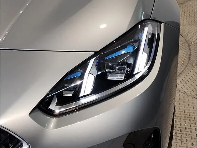 BMW 1 Series 120 M SPORT 2025 — миниатюра 3