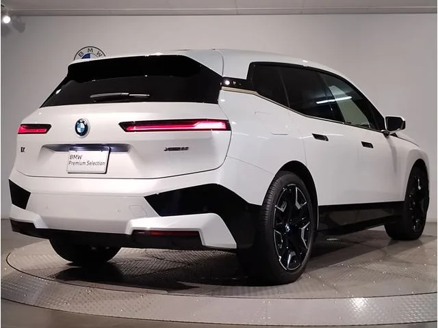 BMW iX X DRIVE 50 2023 — миниатюра 3