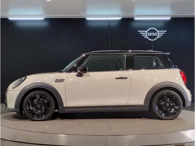 MINI MINI COOPER S CLASSIC TRIM 2023 — миниатюра 2