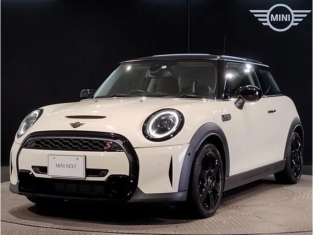 MINI MINI COOPER S CLASSIC TRIM 2023 — фото 1, купить с доставкой в Москву