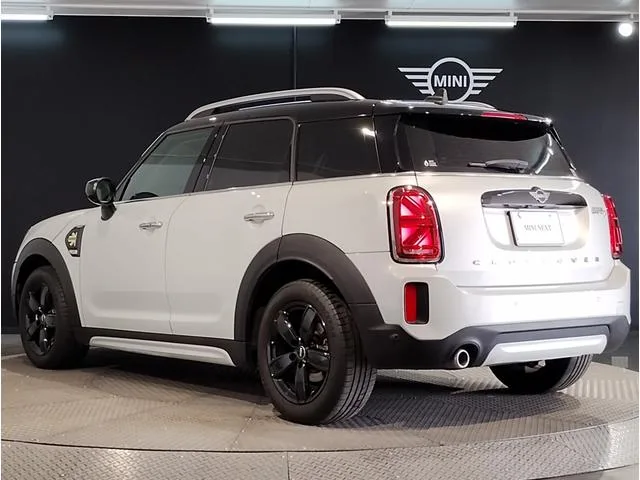 MINI MINI COOPER D CROSSOVER CLASSIC TRIM 2022 — миниатюра 2