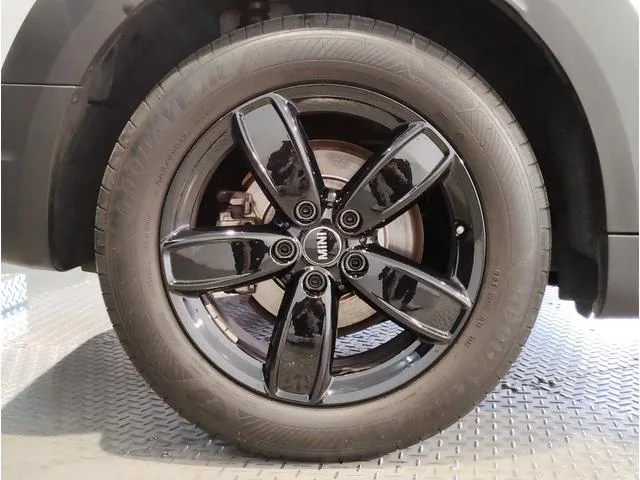 MINI MINI COOPER D CROSSOVER CLASSIC TRIM 2022 — миниатюра 4