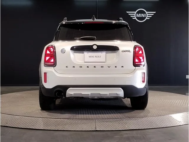 MINI MINI COOPER S E CROSSOVER ALL4 UNTAMED EDITION 2023 — миниатюра 2
