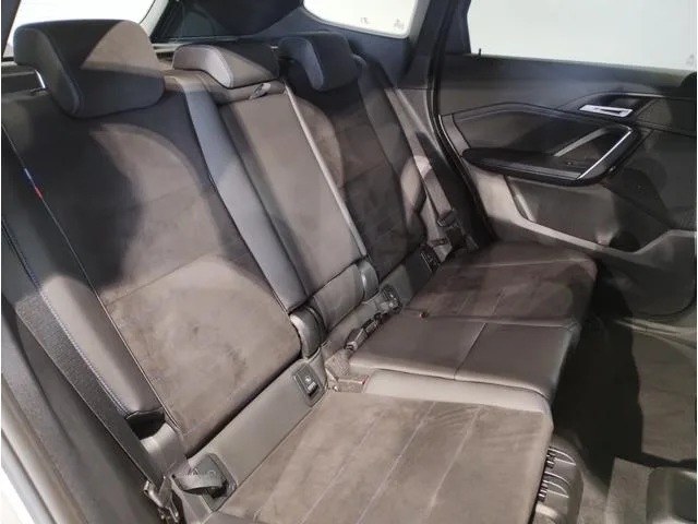 BMW X1 X DRIVE 20I M SPORT 2023 — миниатюра 4