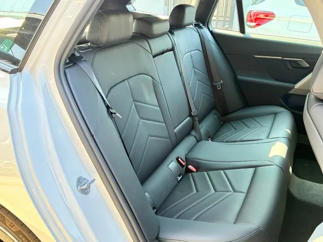 BMW 5 Series 523i TOURING M-SPORT 2025 — миниатюра 4