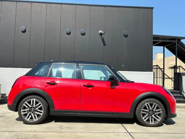 MINI MINI COOPER C CLASSIC TRIM 2025 — миниатюра 2