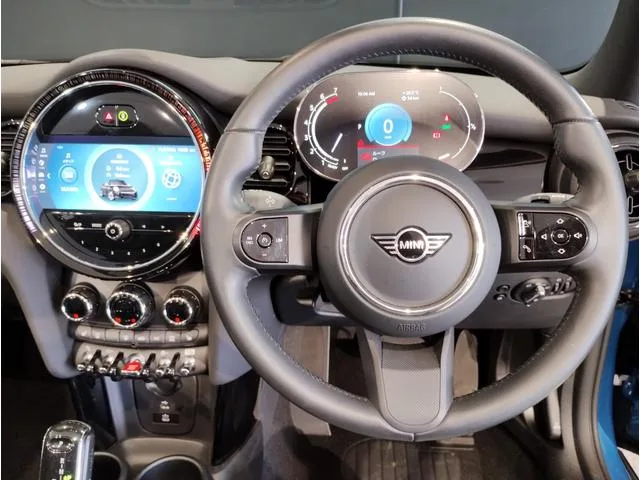 MINI MINI COOPER S CONVERTIBLE CLASSIC TRIM 2023 — миниатюра 3