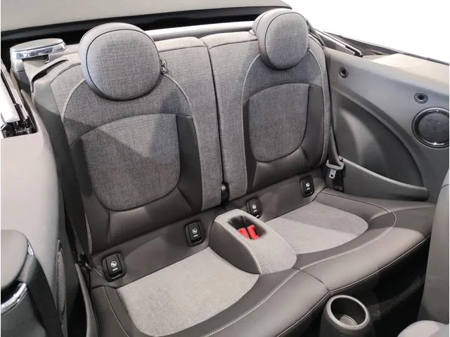 MINI MINI COOPER S CONVERTIBLE CLASSIC TRIM 2023 — миниатюра 4