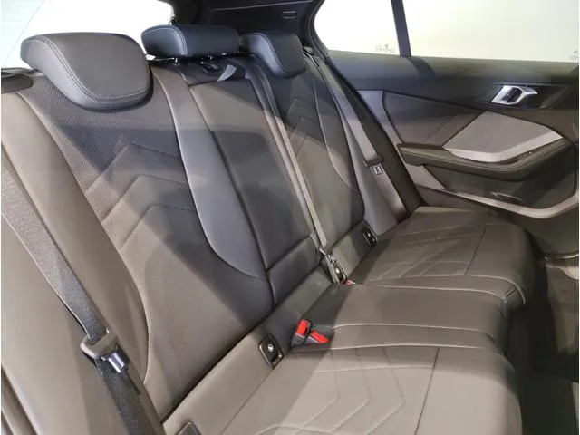 BMW 1 Series 120D M SPORT HI-LINE PACKAGE 2025 — миниатюра 4
