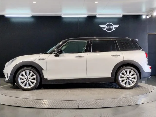 MINI MINI COOPER D CLUBMAN PREMIUM PLUS PACKAGE CLASSIC TRIM 2023 — миниатюра 3
