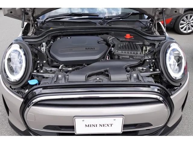 MINI MINI COOPER D PREMIUM PLUS PACKAGE CLASSIC TRIM 2023 — миниатюра 4