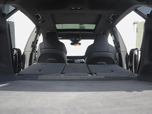 Audi Q8 55TFSI QUATTRO S LINE 2022 — миниатюра 3